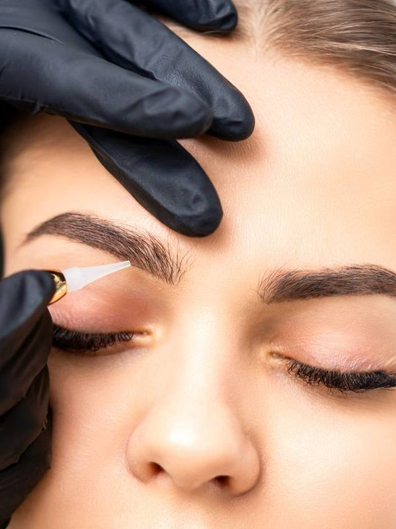 Nâng chân mày bao lâu xăm được bác sĩ Hiếu Liêm quận 10