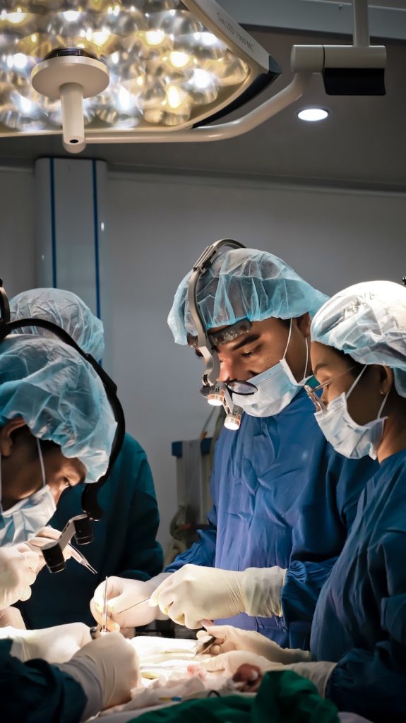 Đỏ đầu mũi sau nâng tìm bác sĩ điều trị uy tín quận 10