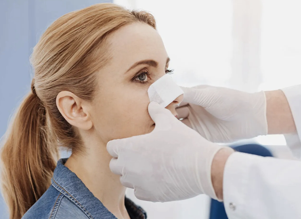 Nâng mũi có biến chứng không Bác sĩ nâng mũi uy tín quận 10 - Drhieuliem