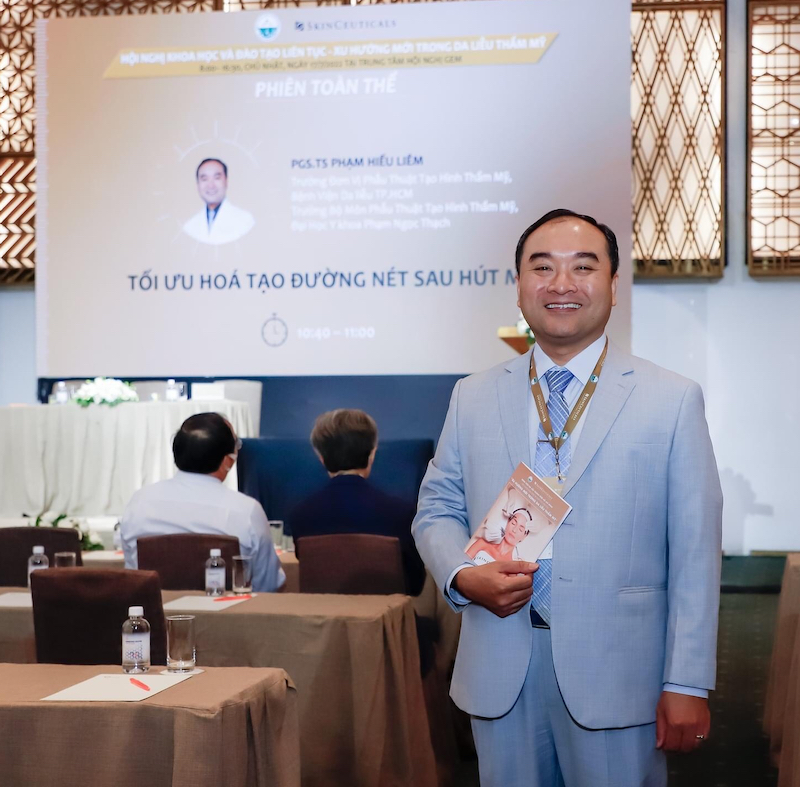 Hút mỡ bụng có đau không tuỳ thuộc vào bác sĩ hút mỡ - Dr Hiếu Liêm quận 10